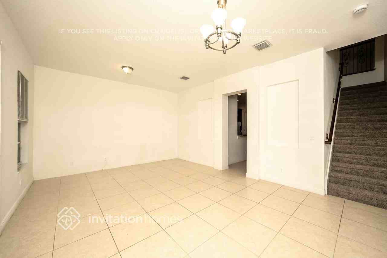 8308 Nw 8th Ter - Photo 7 of 18