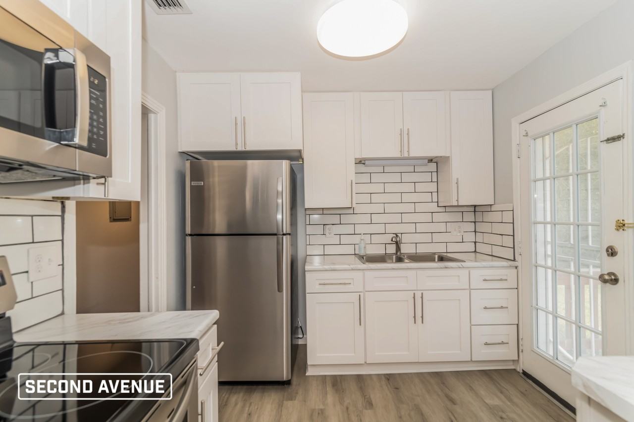 1807 Colby Ave - Photo 7 of 16