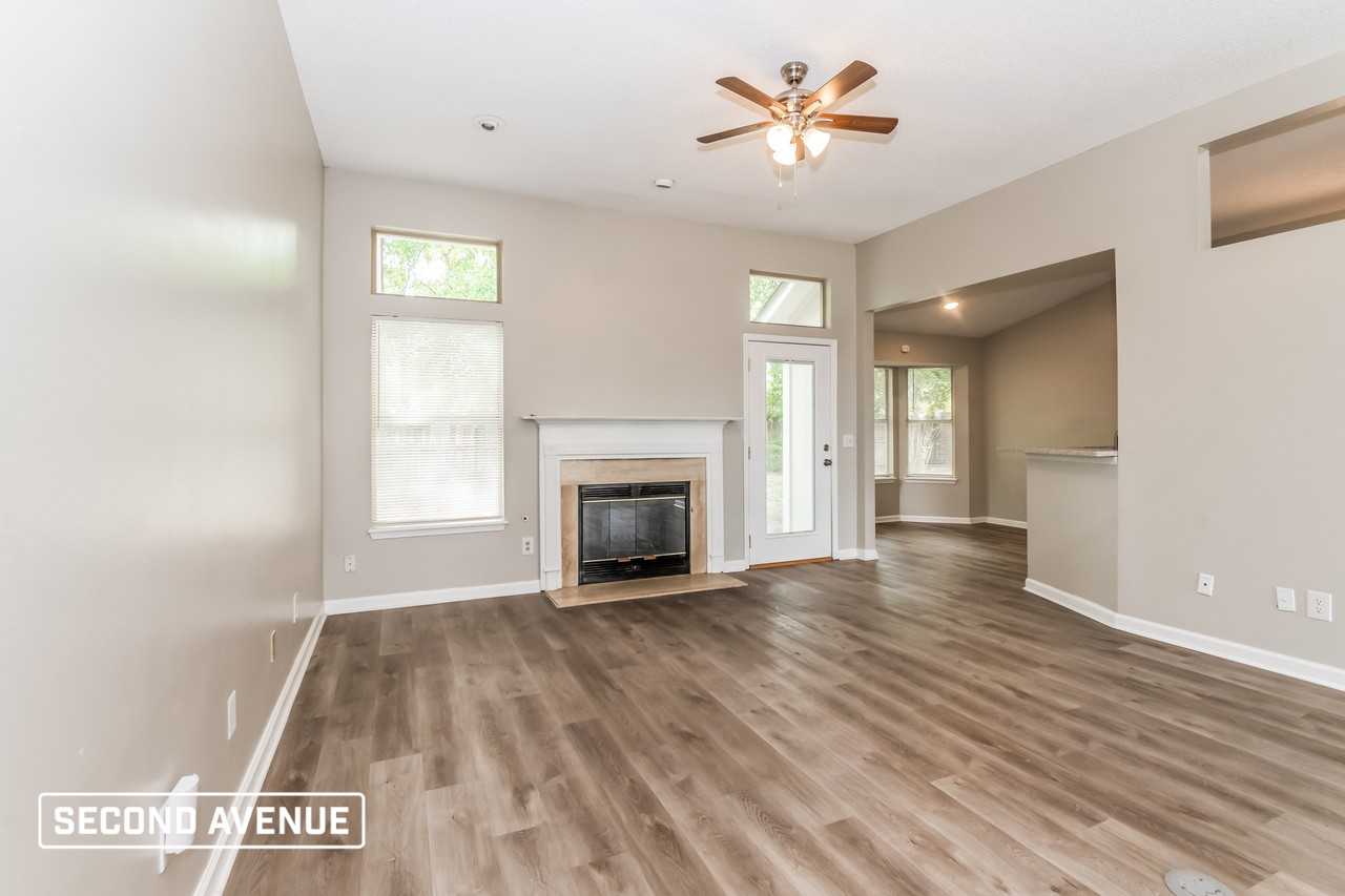 8544 Echoridge Ct - Photo 2 of 19