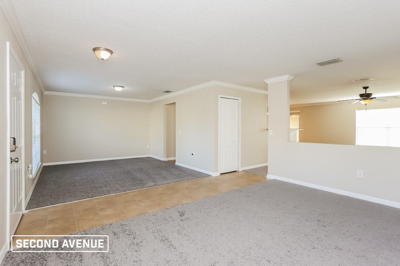 9321 Caracara Dr - Photo 6 of 17