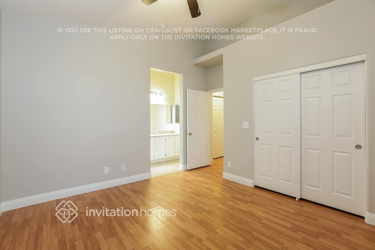 1016 Venetian Hills Ln - Photo 7 of 15
