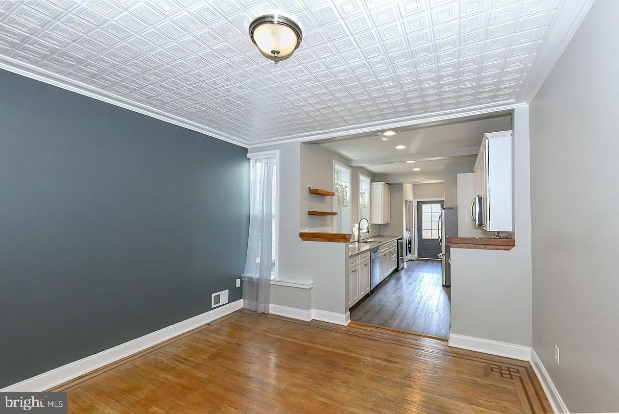 3031 Odonnell St - Photo 7 of 38