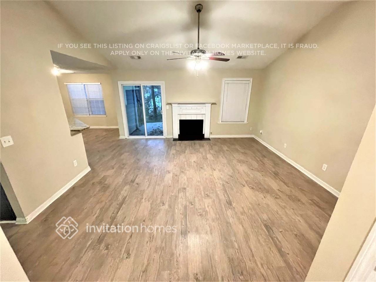 3813 Willow Tree Cir - Photo 3 of 17