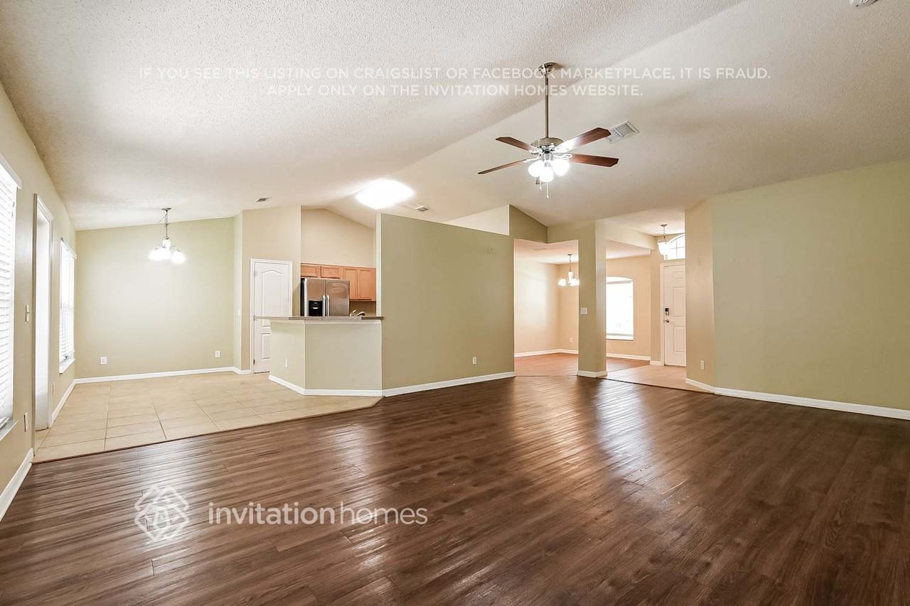 4741 Ashton Dr W - Photo 3 of 17