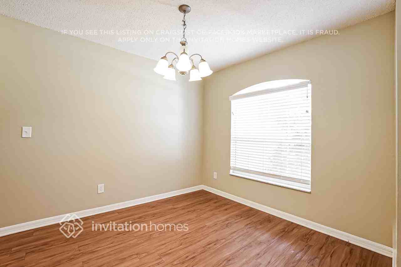 4741 Ashton Dr W - Photo 4 of 17