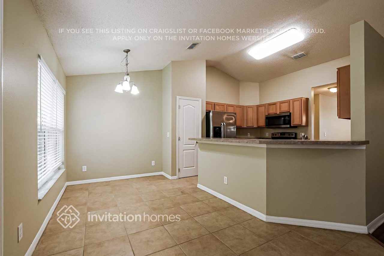 4741 Ashton Dr W - Photo 5 of 17