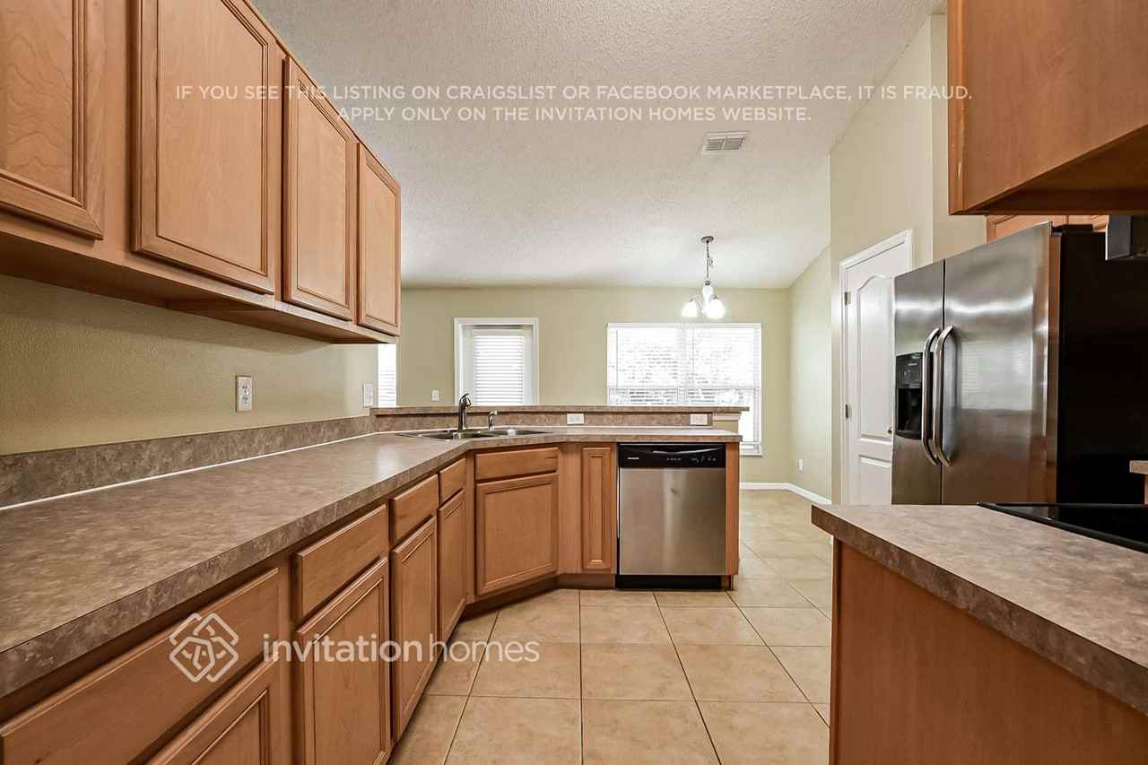 4741 Ashton Dr W - Photo 6 of 17