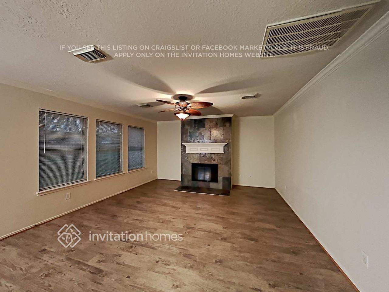 9818 Golden Prairie Ln - Photo 5 of 19