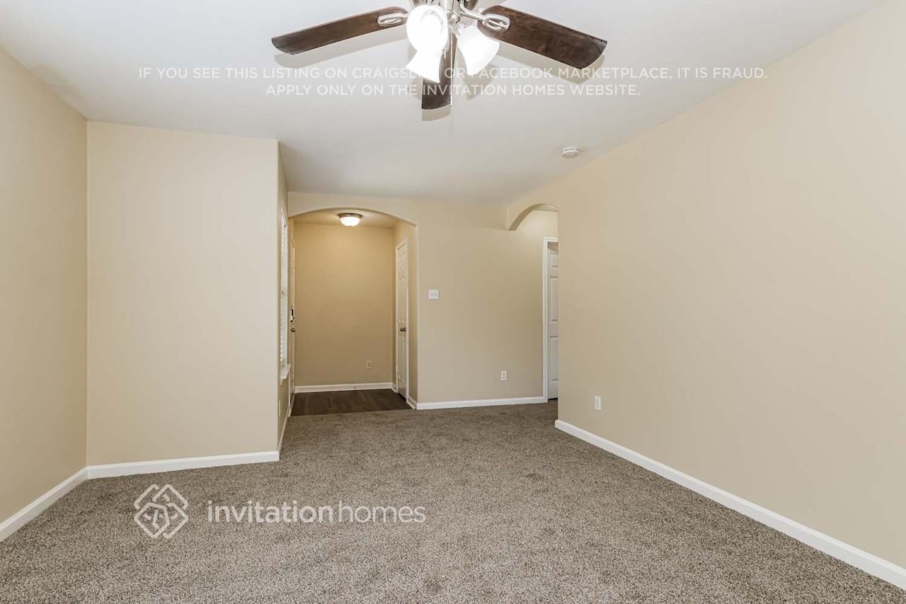 6348 Austinville Dr - Photo 7 of 19