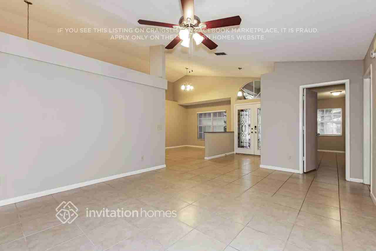 10323 Ashley Oaks Dr - Photo 4 of 16