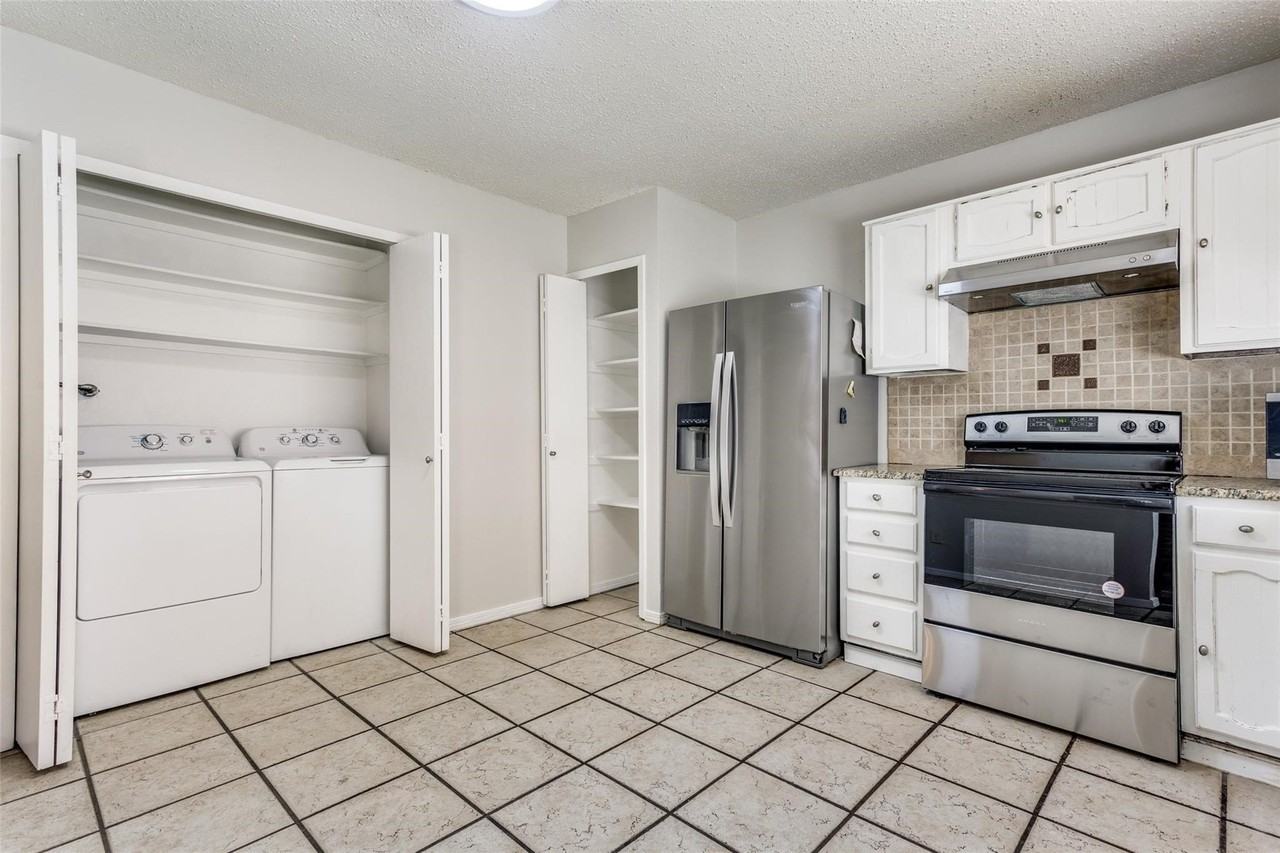 2930 Churchill Way - Photo 5 of 12