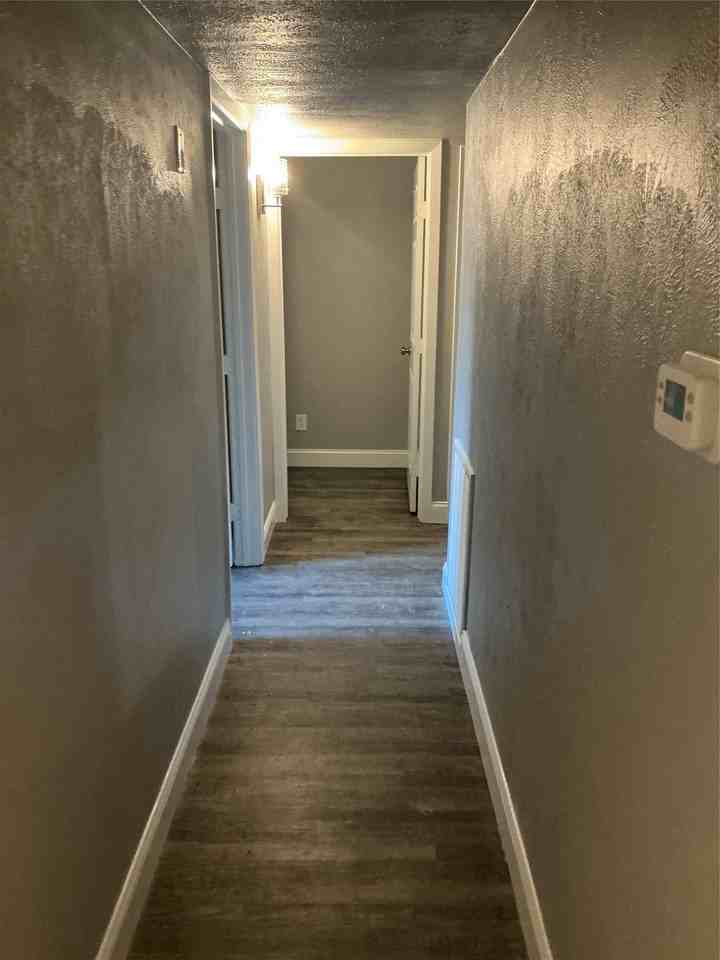 6951 Newberry Ct W - Photo 5 of 11