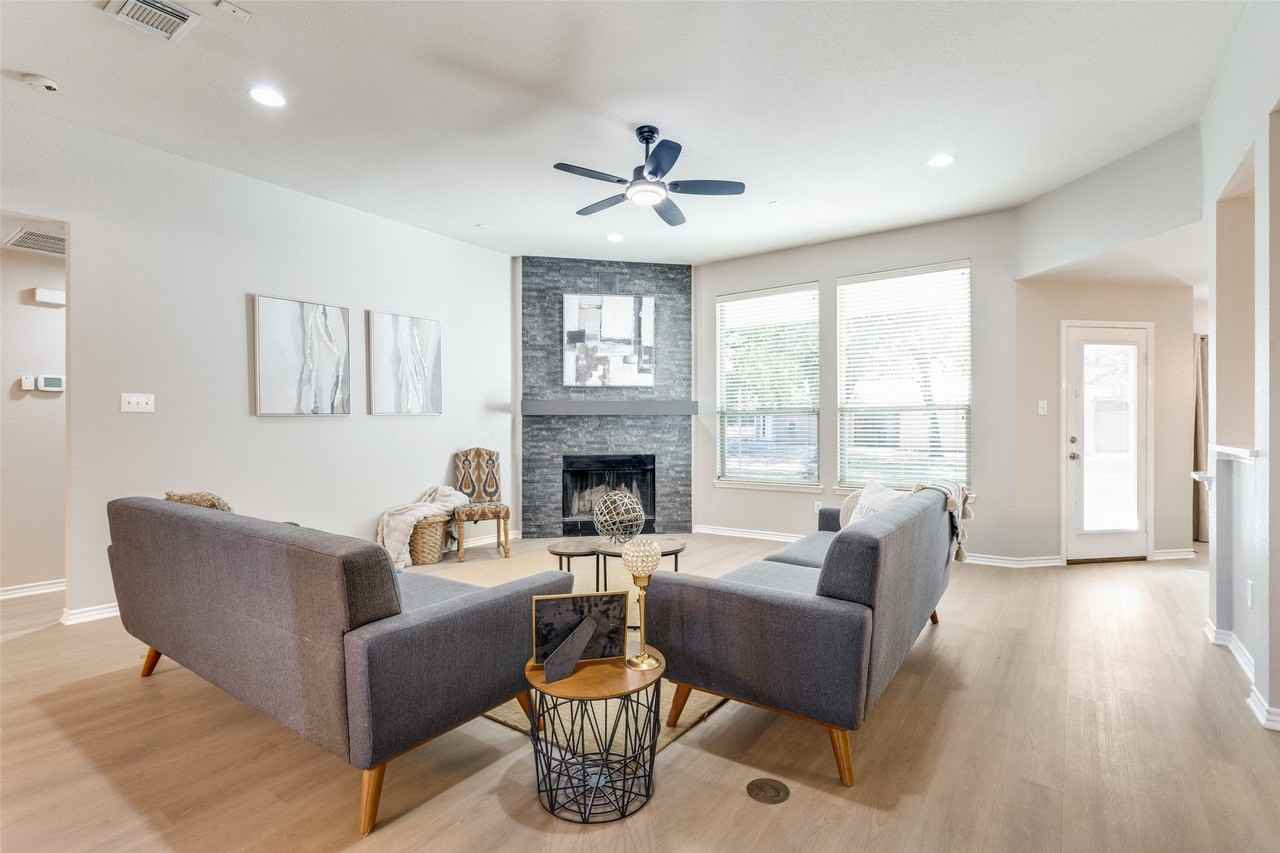 921 Corry A Edwards Dr - Photo 7 of 26