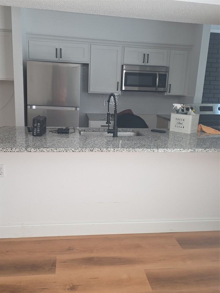 2715 Westgate Dr - Photo 7 of 14