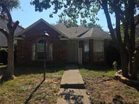 1717 Creekbend Dr - Photo 1 of 1