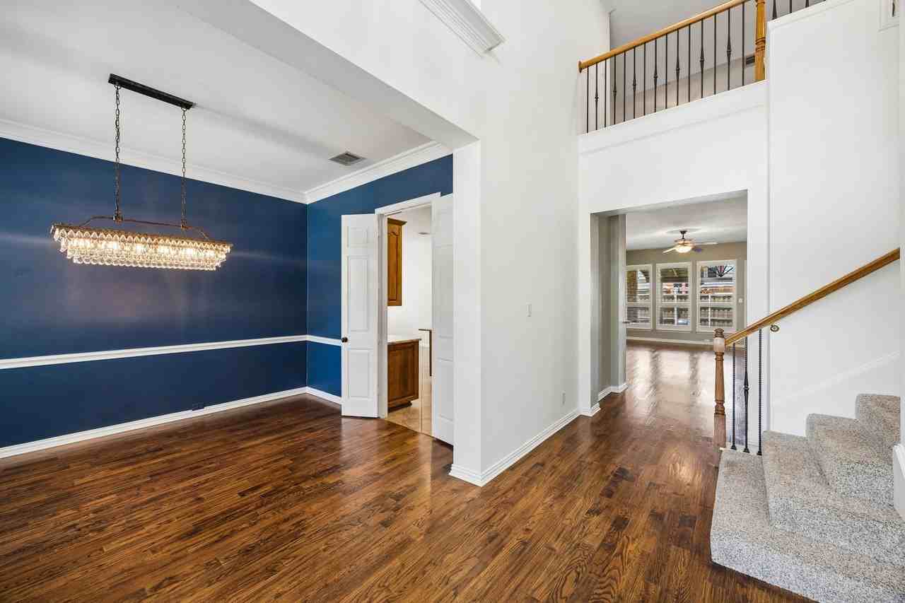 1613 Long Prairie Ct - Photo 3 of 40