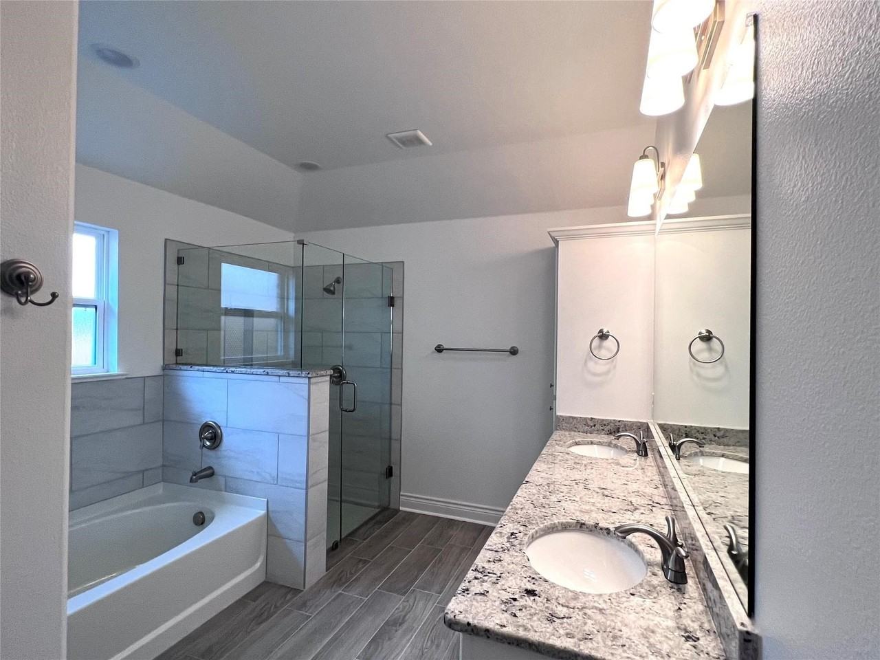 802 Tippit Ln - Photo 7 of 19