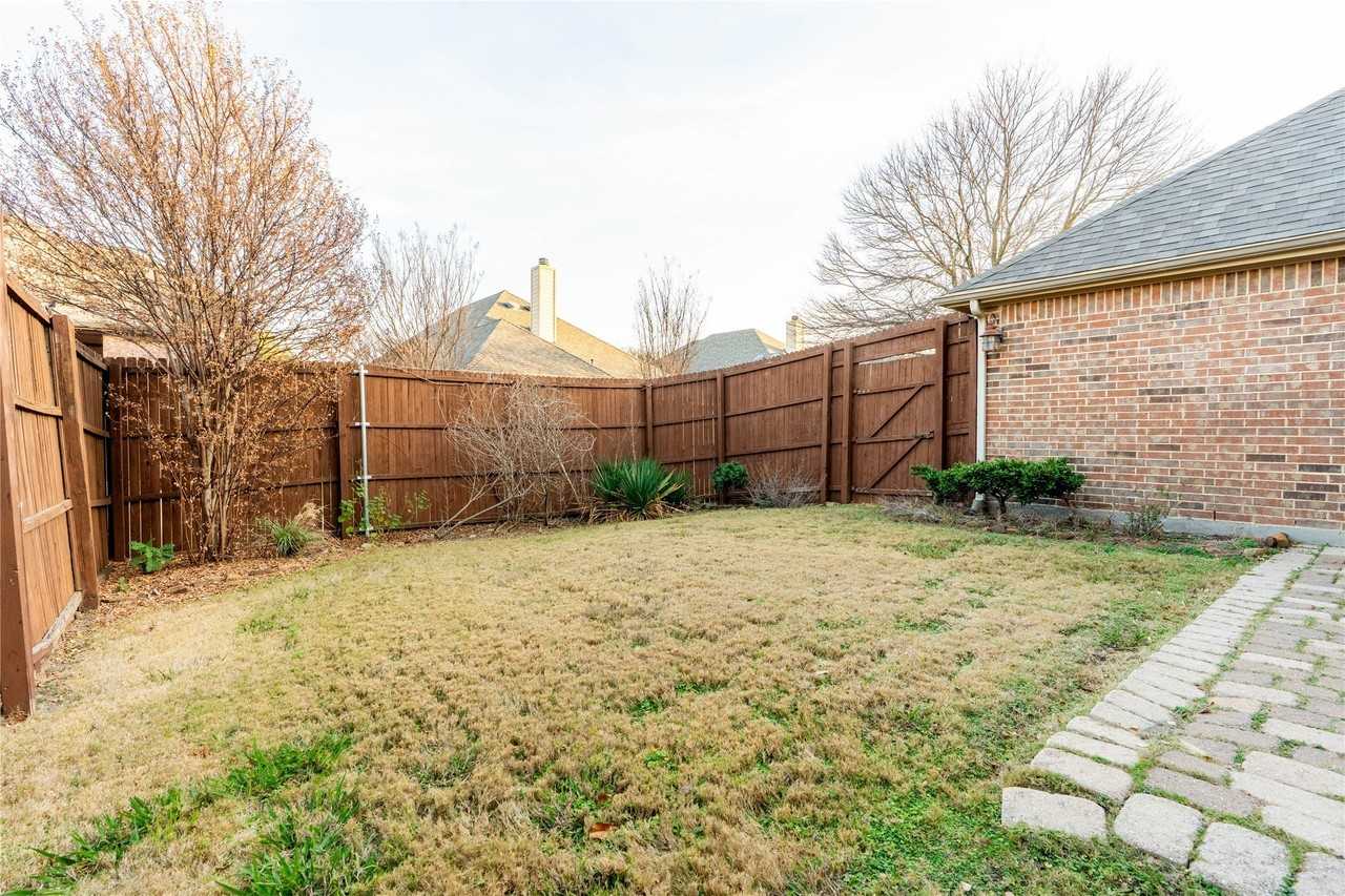 935 Panther Ln - Photo 6 of 27