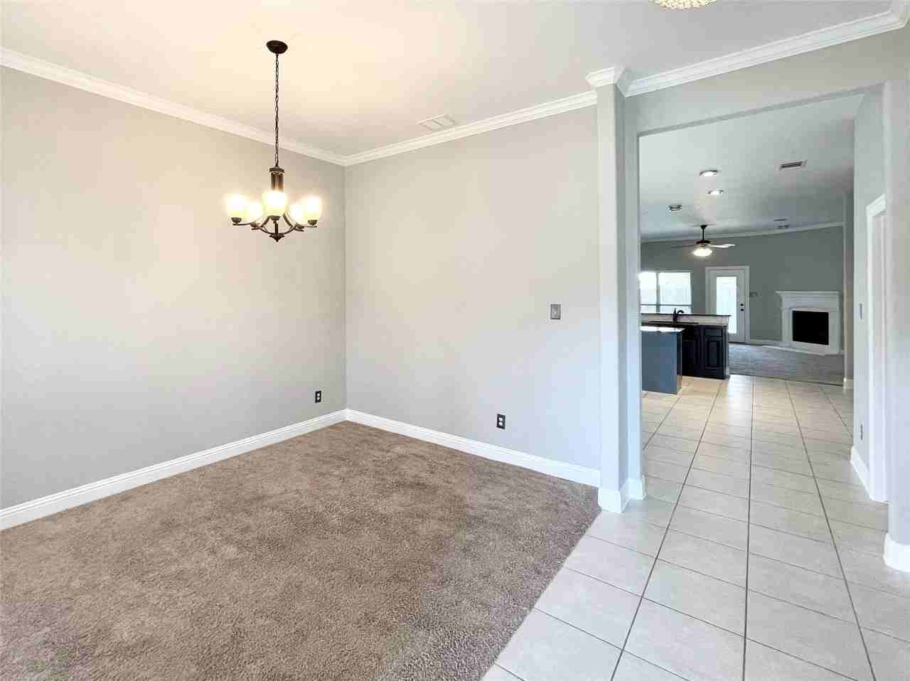 281 Dragonfly Dr - Photo 2 of 17