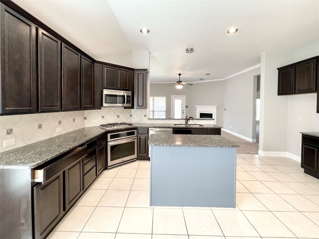 281 Dragonfly Dr - Photo 7 of 17