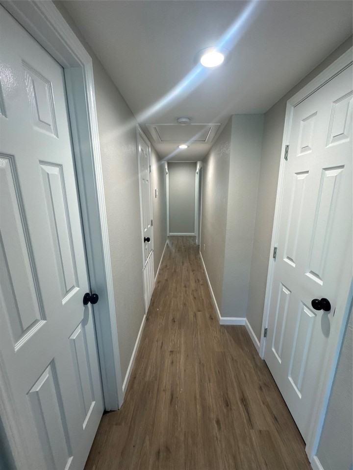 1128 Texas St - Photo 6 of 12