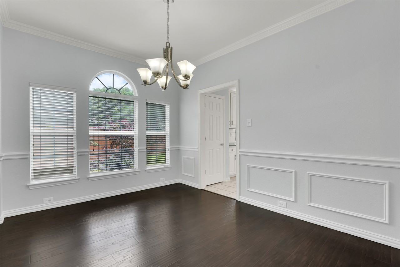 8504 Beatton Ct - Photo 4 of 38