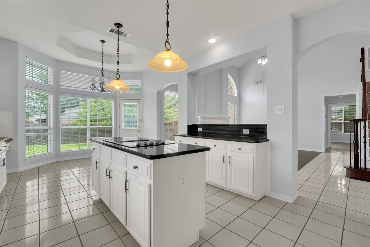 8504 Beatton Ct - Photo 7 of 38