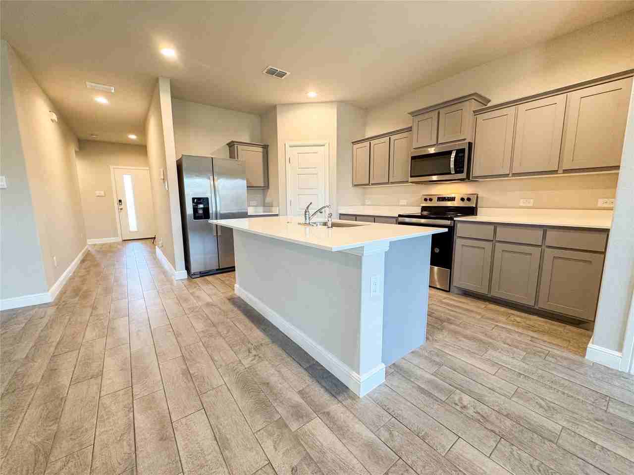 613 Breckenridge Park Dr - Photo 5 of 28