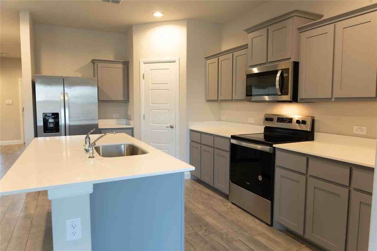 613 Breckenridge Park Dr - Photo 6 of 28
