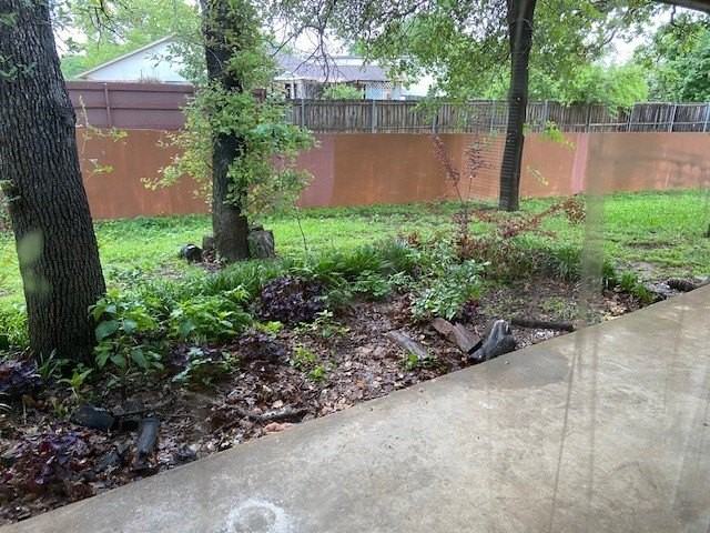 742 Hummingbird Cir - Photo 7 of 20