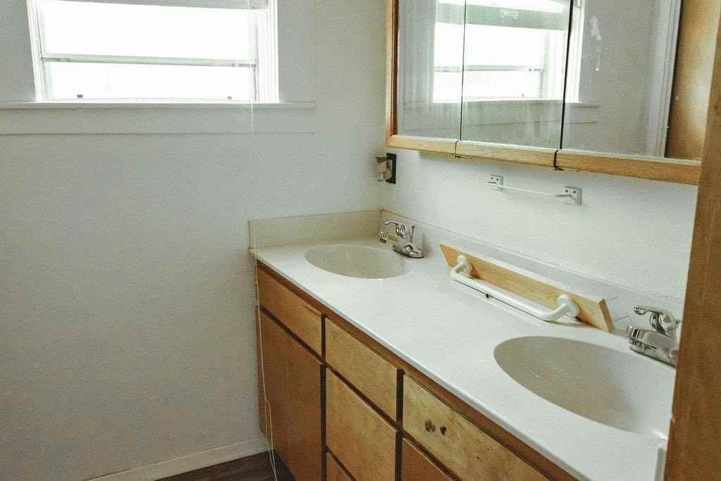 423 Elm St - Photo 4 of 12