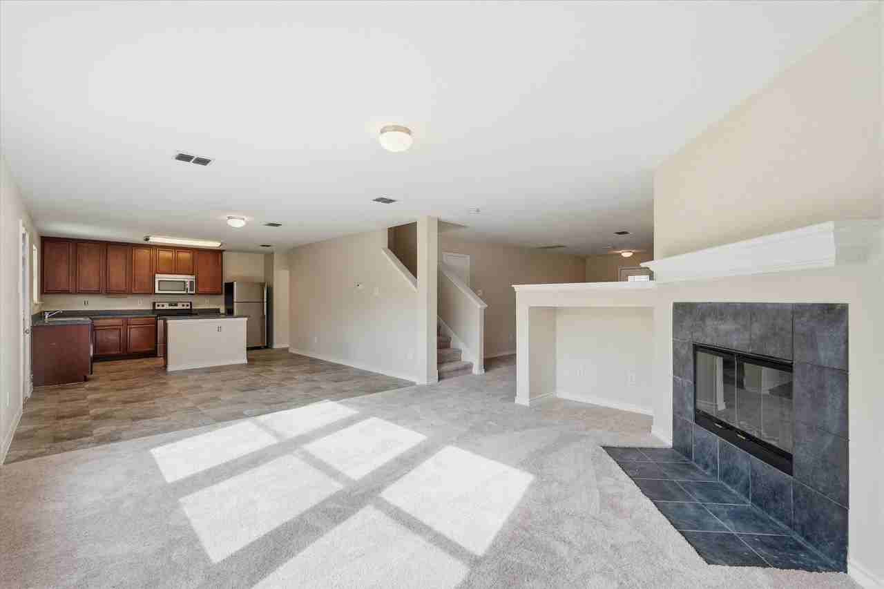 3009 Dusty Oak Dr - Photo 6 of 25