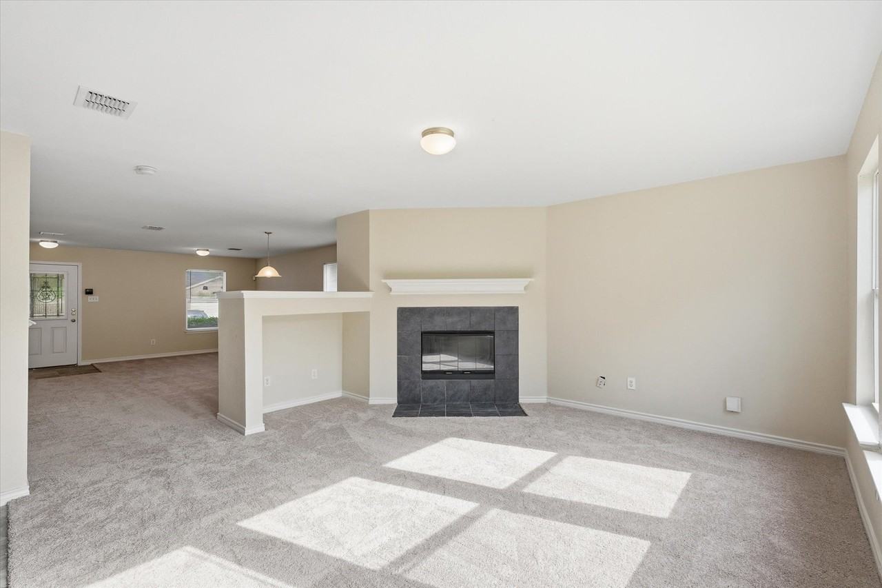 3009 Dusty Oak Dr - Photo 7 of 25