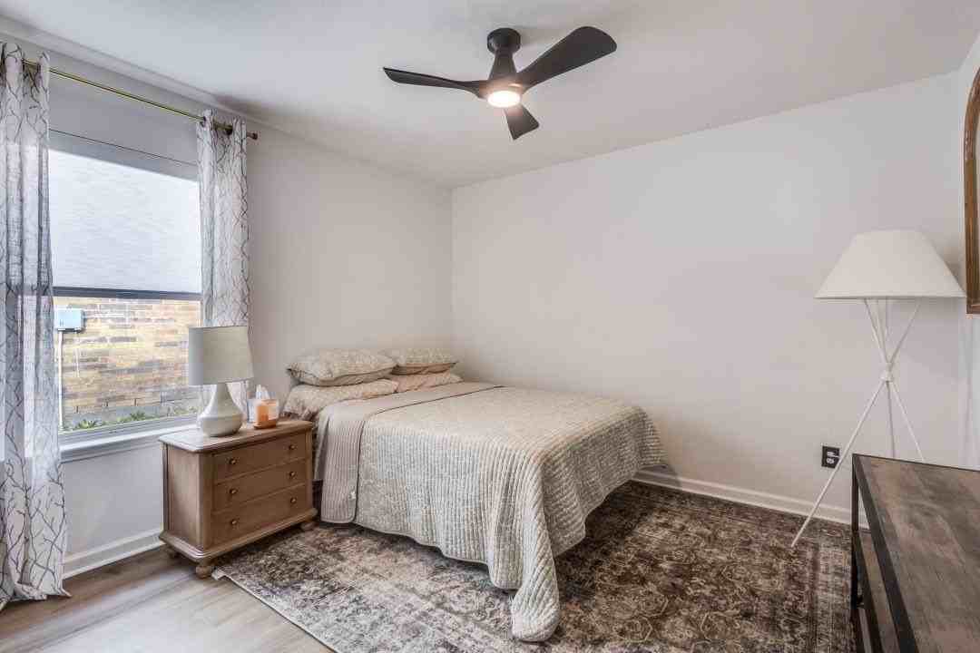 800 Alder Dr - Photo 5 of 11