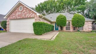 349 College St S - Photo 1 of 1