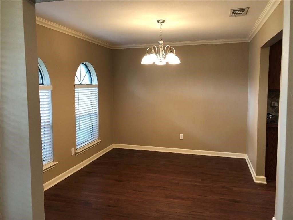 1004 Simon Dr - Photo 7 of 8
