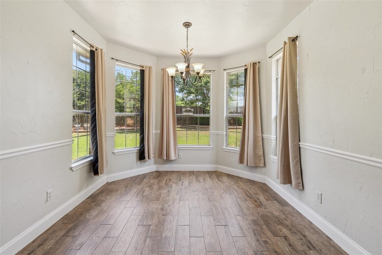 2304 Stoney Brook Ln - Photo 6 of 27