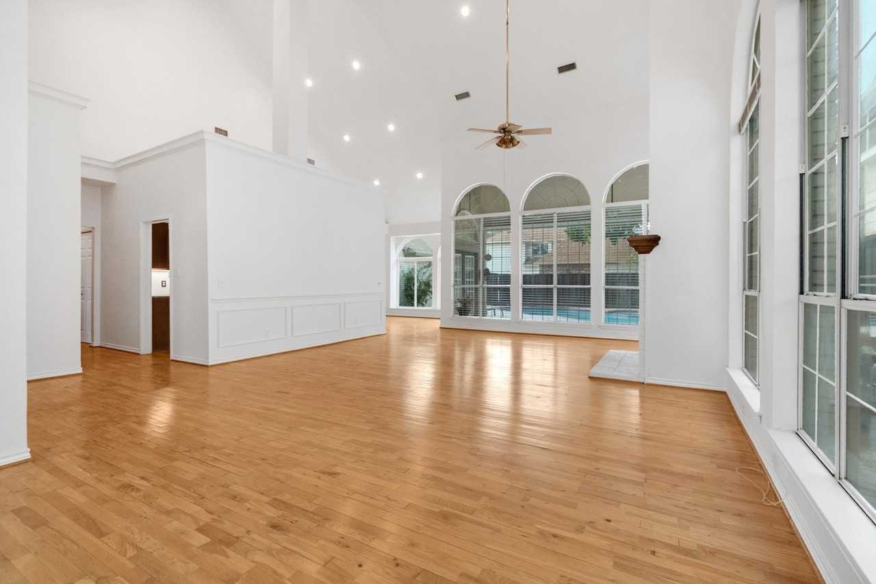 4637 Portrait Ln - Photo 5 of 16
