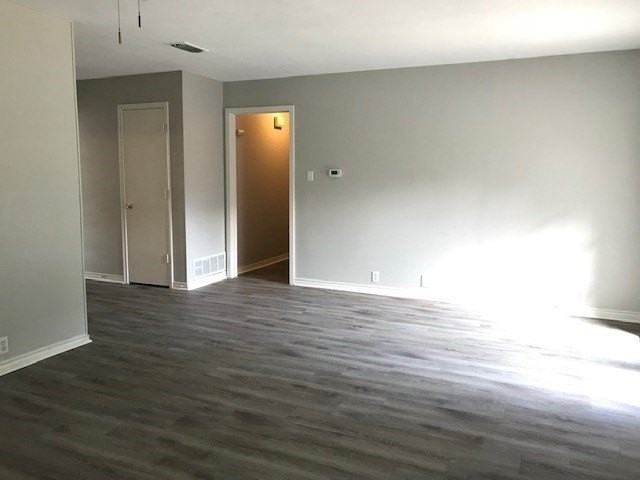 902 Bradfield Dr - Photo 3 of 14