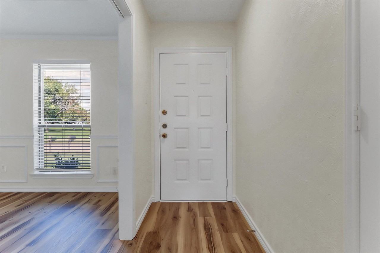 3133 Landover Dr - Photo 2 of 36