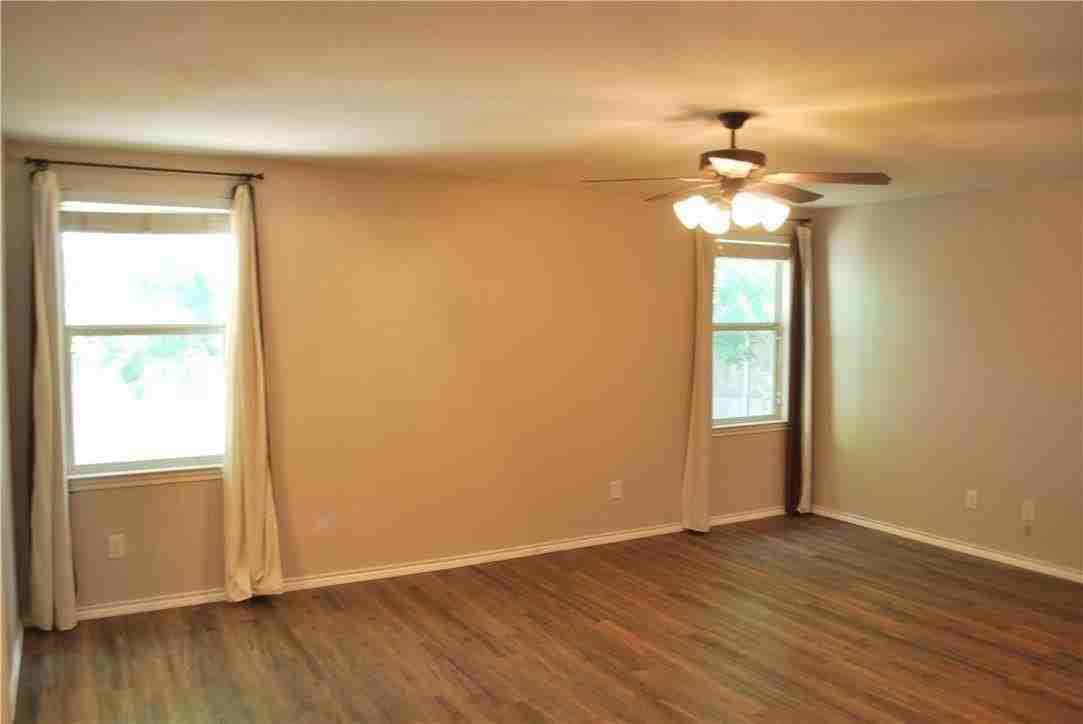 2613 Tuscan View Dr - Photo 2 of 16