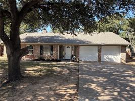 featured image of 812 Stratford Dr
