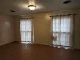 featured image of 925 E North 13th St
