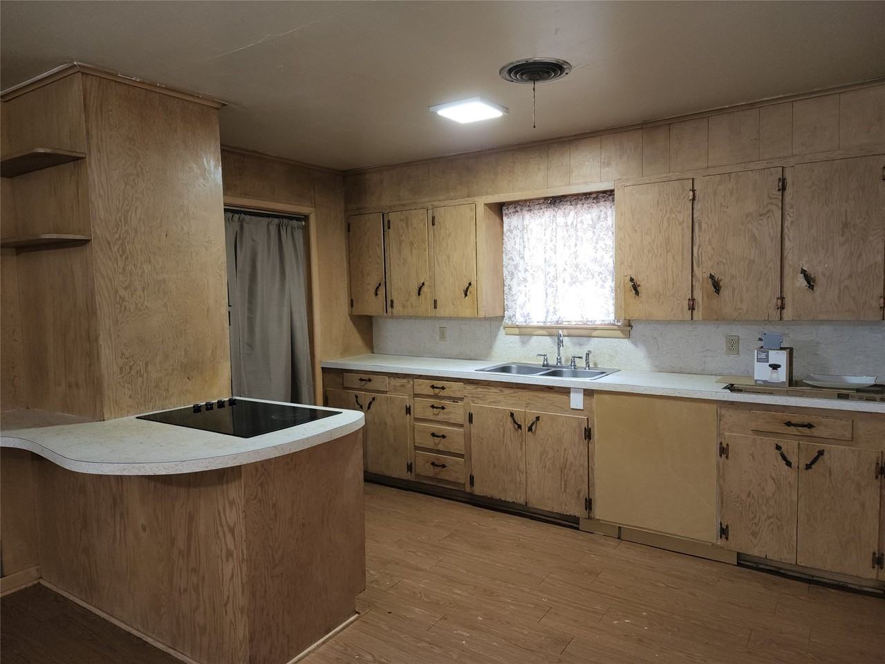 925 E North 13th St - Photo 3 of 8