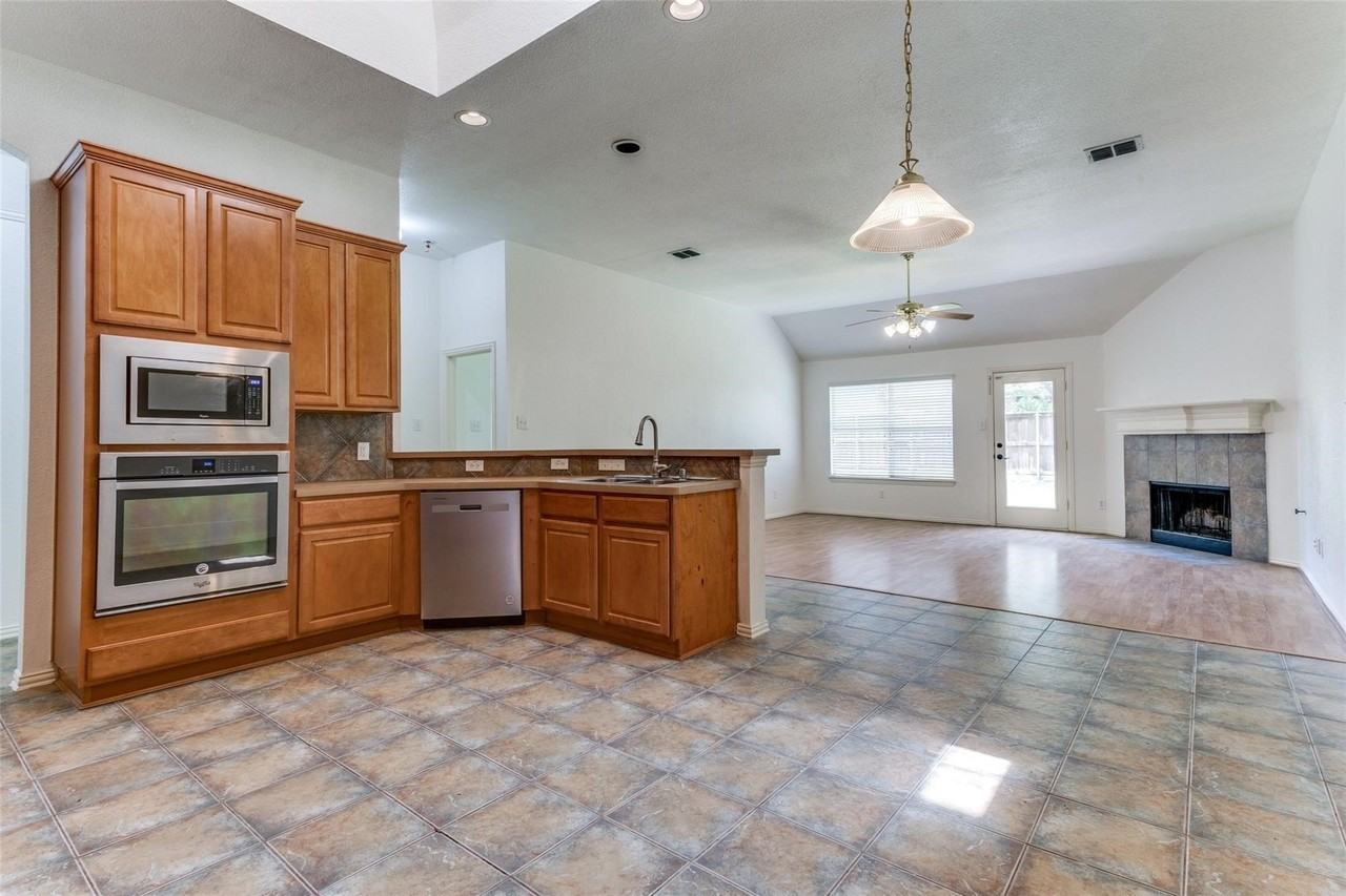 3402 Hibiscus Dr - Photo 6 of 21