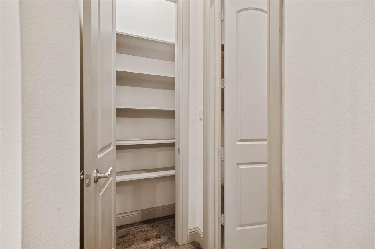3126 Ross Ave #5 - Photo 7 of 28