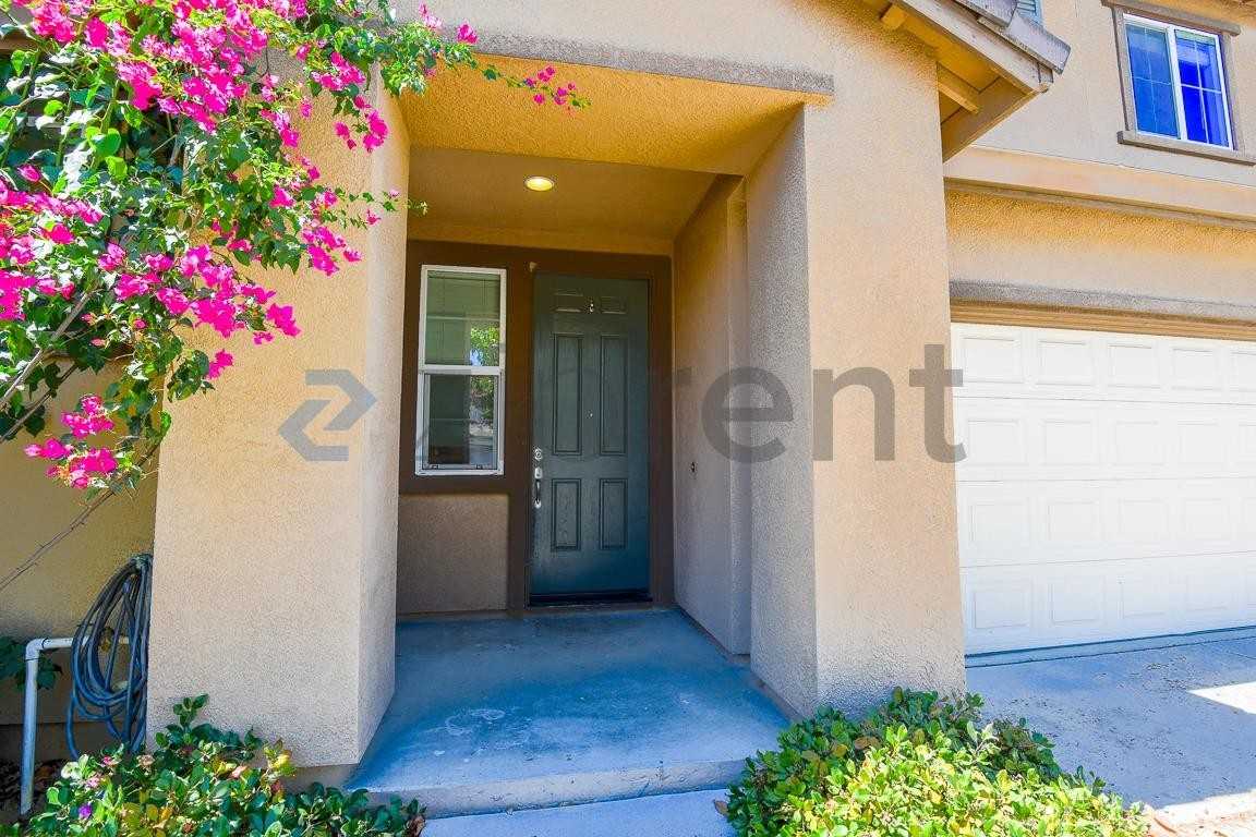 8018 Finchley Ct - Photo 5 of 50