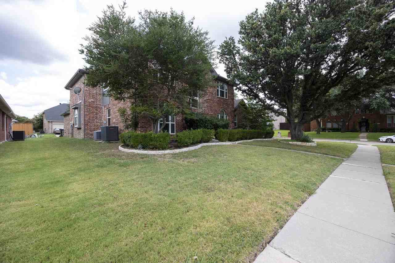 2828 Royal Troon Dr - Photo 3 of 40