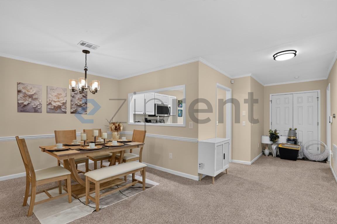 307 Hollyfax Cir - Photo 6 of 23