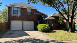 923 Simon Dr - Photo 1 of 1